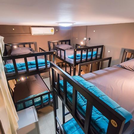 Full Stop. Hostel Patong Екстериор снимка