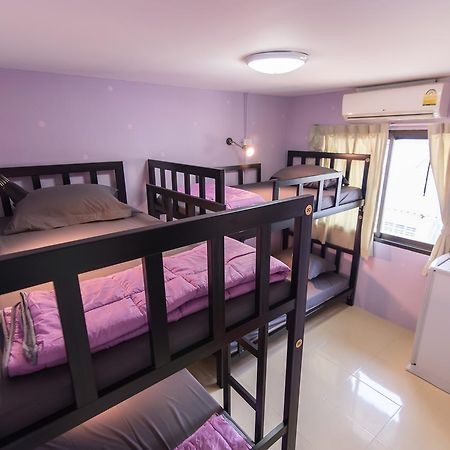 Full Stop. Hostel Patong Екстериор снимка
