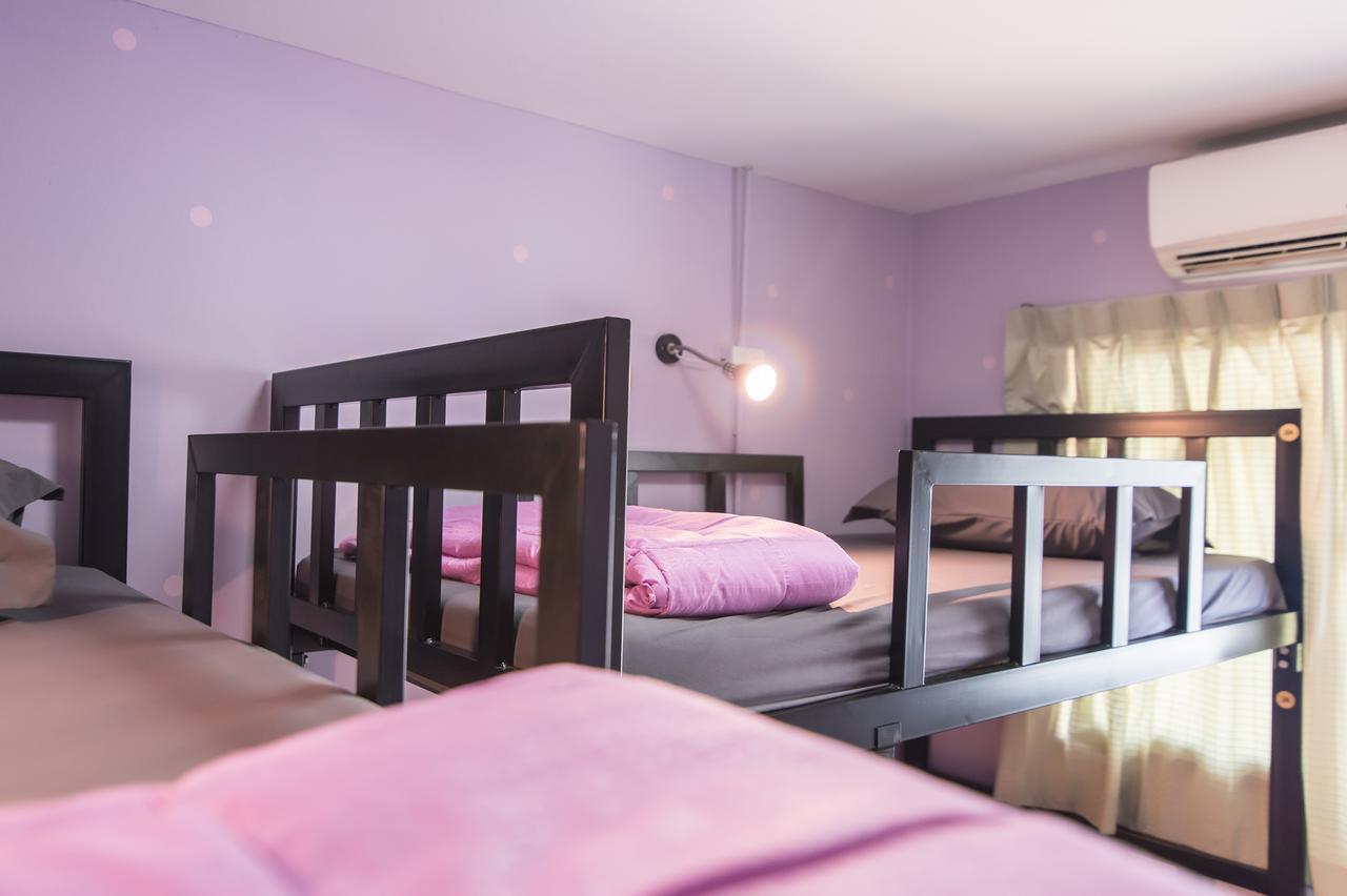Full Stop. Hostel Patong Екстериор снимка