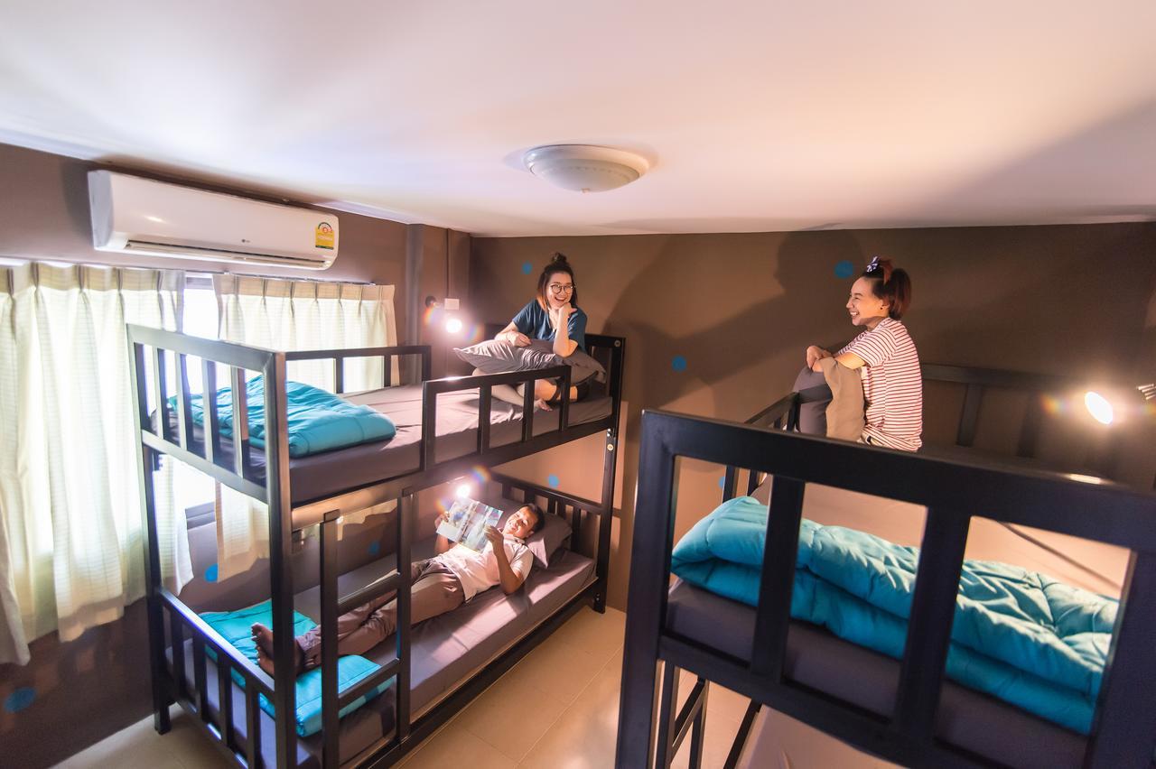 Full Stop. Hostel Patong Екстериор снимка