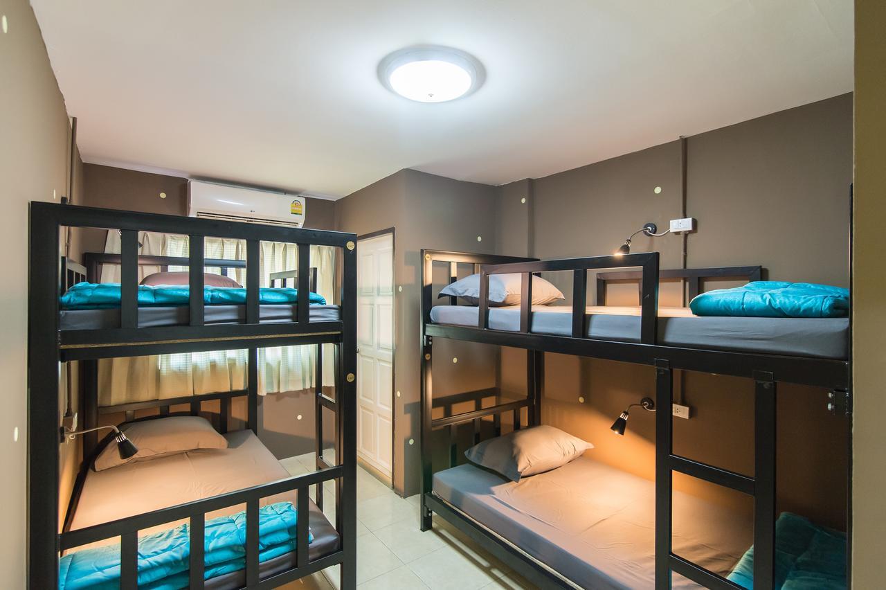 Full Stop. Hostel Patong Екстериор снимка